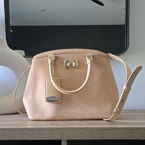 Elegant Tan Handbag